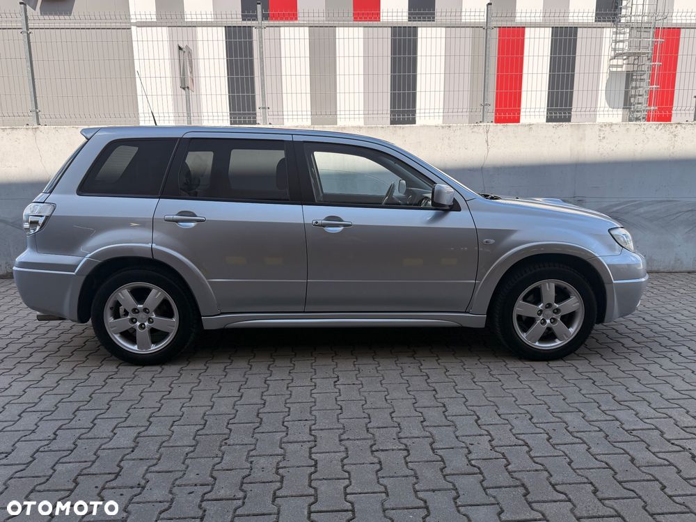 Mitsubishi Outlander 2.0 Turbo - 3