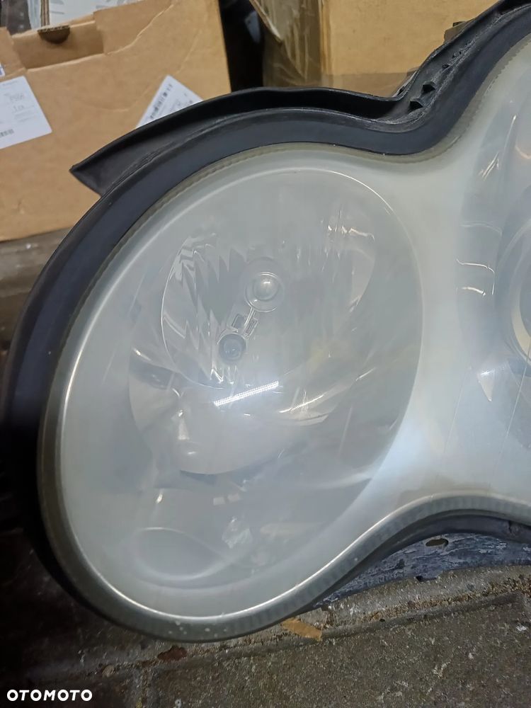 Mercedes C-Klasa W203 Xenon Lampa Prawa lewa Przód - 9