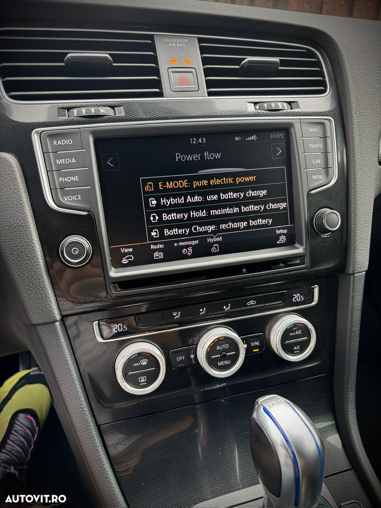 Volkswagen Golf - 13