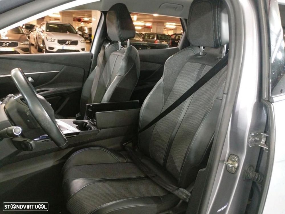 Peugeot 3008 1.5 BlueHDi Allure Pack - 3