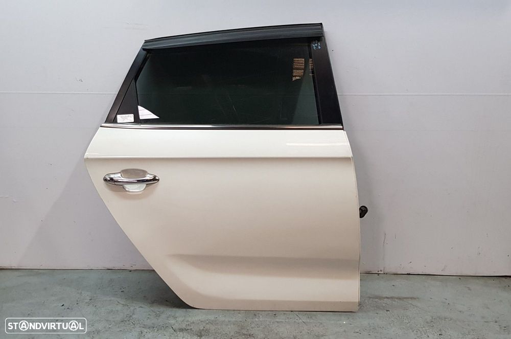 PORTA TRASEIRA DIREITA KIA CARENS ( ) CONCEPT - 1