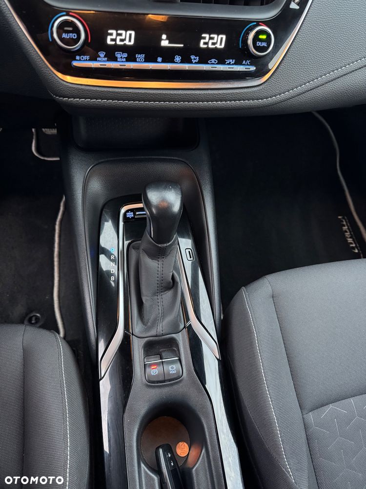 Toyota Corolla 1.8 Hybrid Comfort - 11