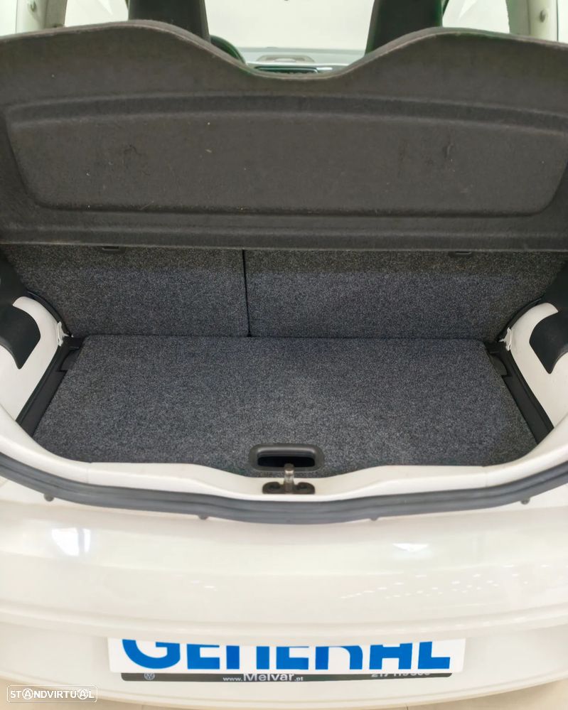 VW Up! 1.0 Move Auto - 14