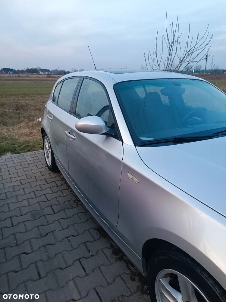BMW Seria 1 120d - 4