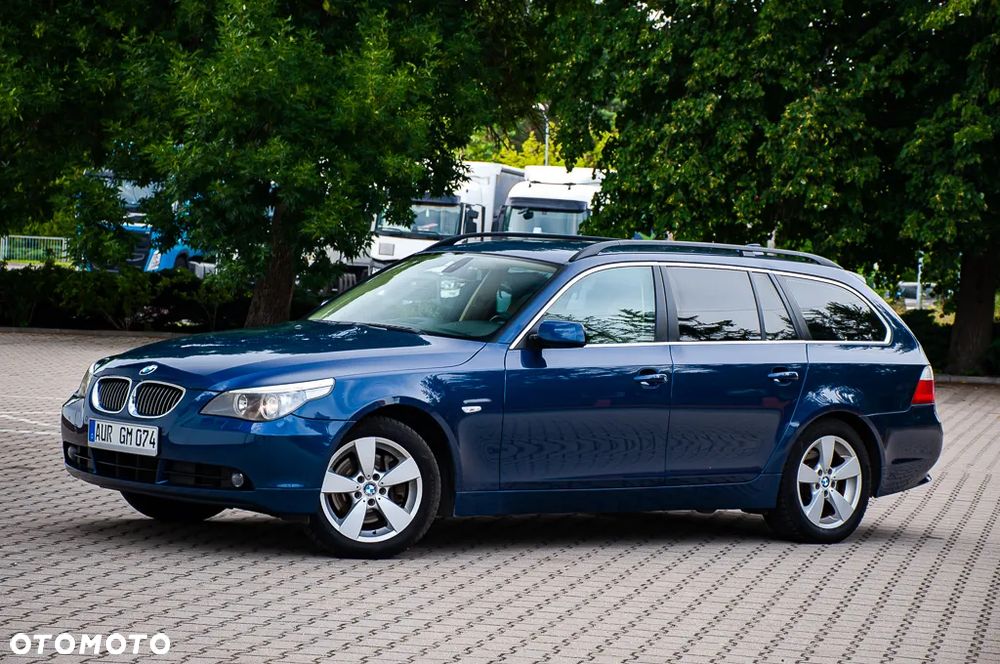 BMW Seria 5 530xi Touring - 17