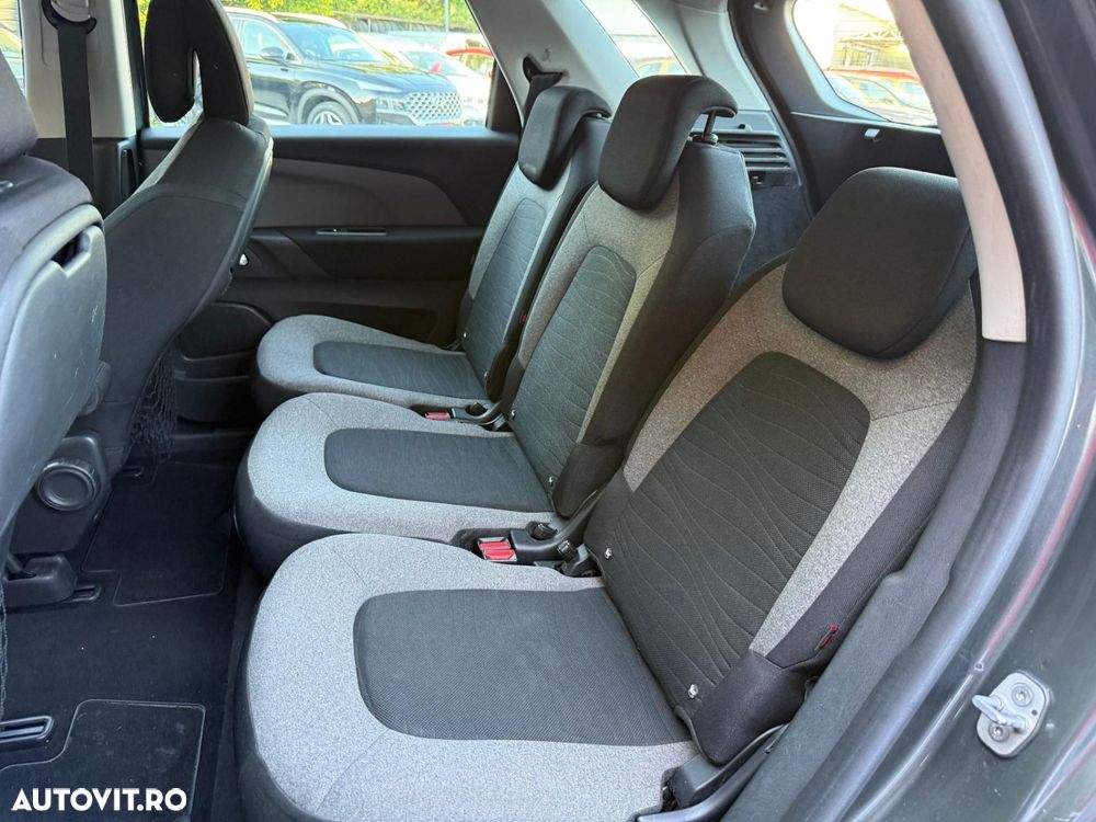 Citroën C4 Picasso - 10