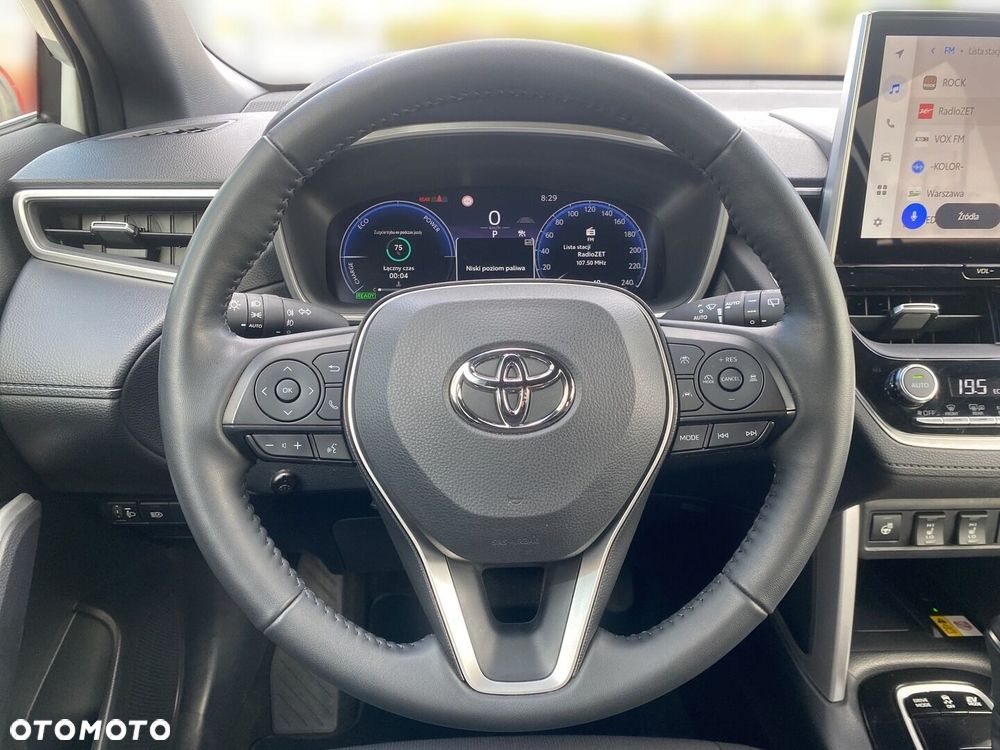 Toyota Corolla Cross - 13