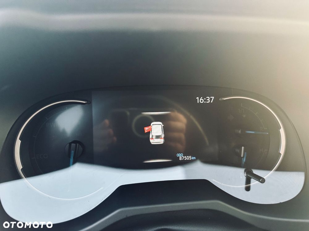 Toyota RAV4 2.5 Hybrid Black Edition by JBL 4x4 - 8