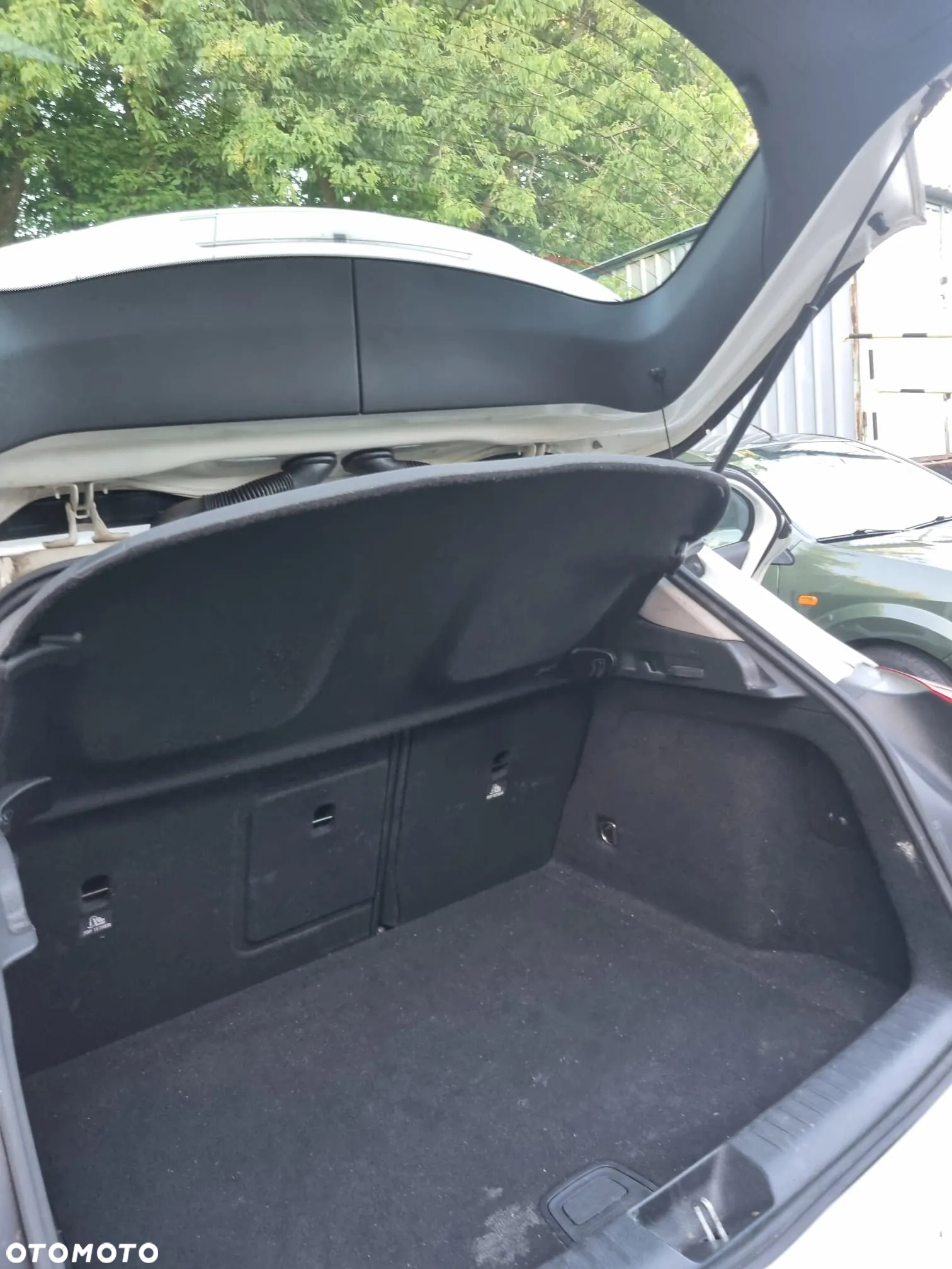 Mercedes-Benz GLA - 27
