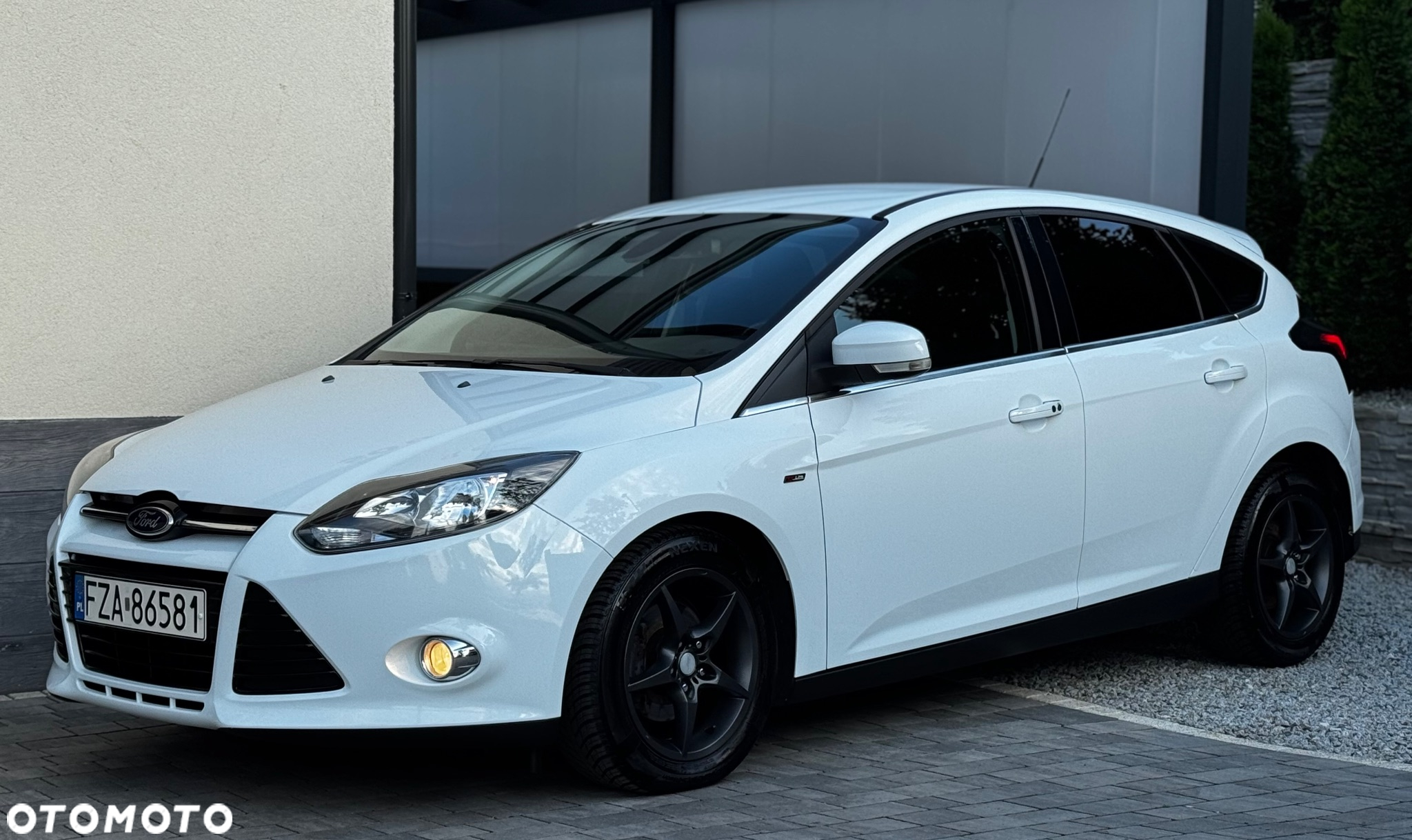 Ford Focus 1.0 EcoBoost Hybrid ST-LINE - 4