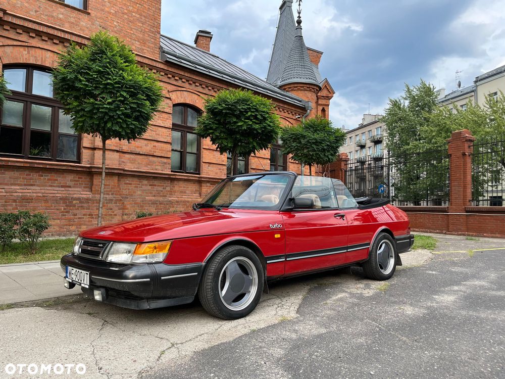 Saab 900 - 4