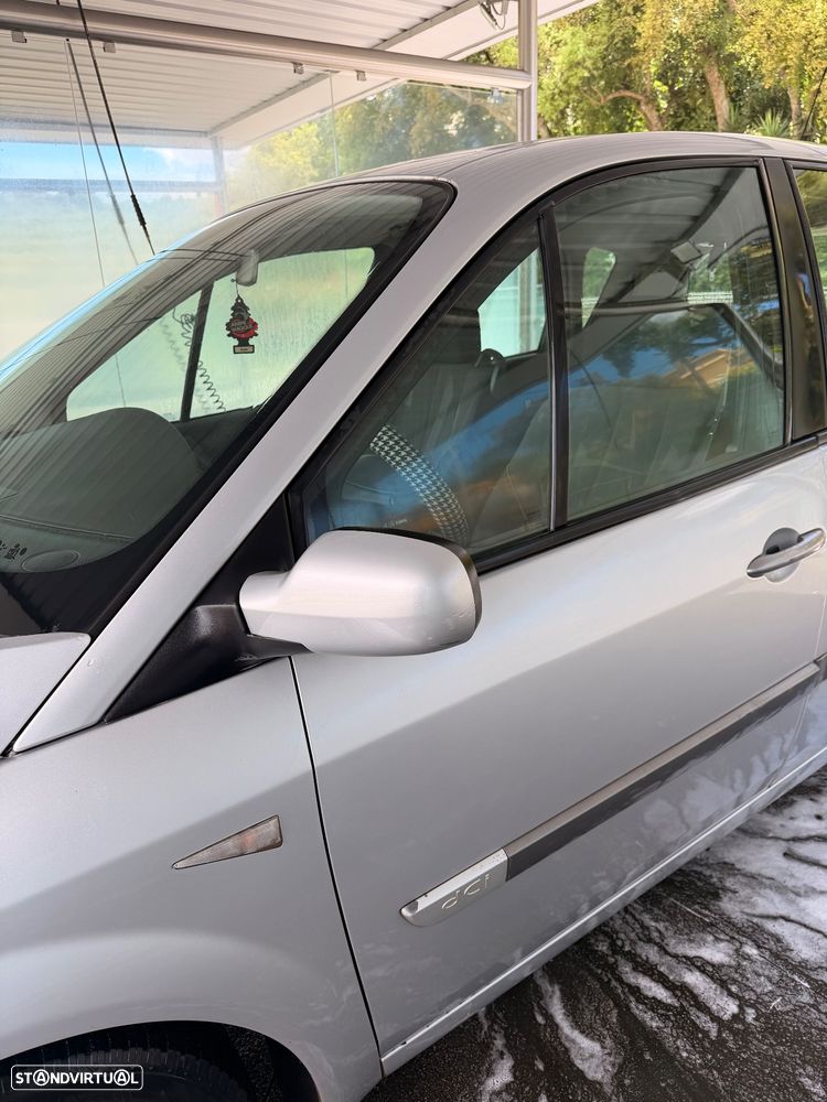 Renault Scénic 1.5 dCi Confort - 9