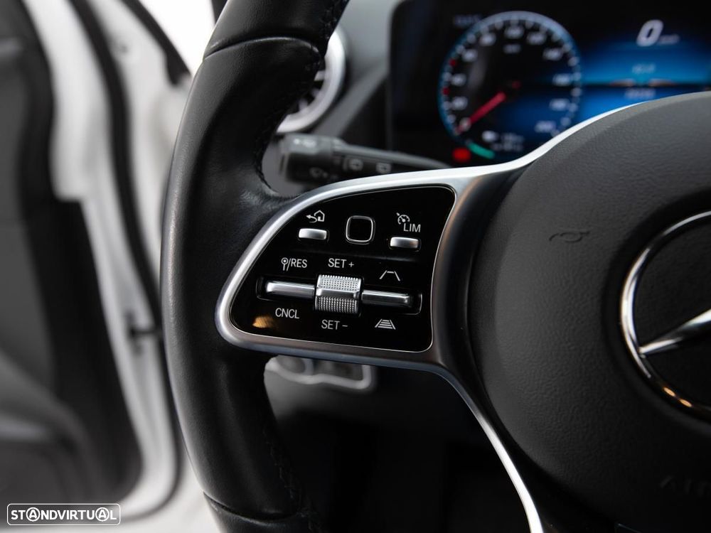 Mercedes-Benz EQA 300 4Matic Progressive - 23