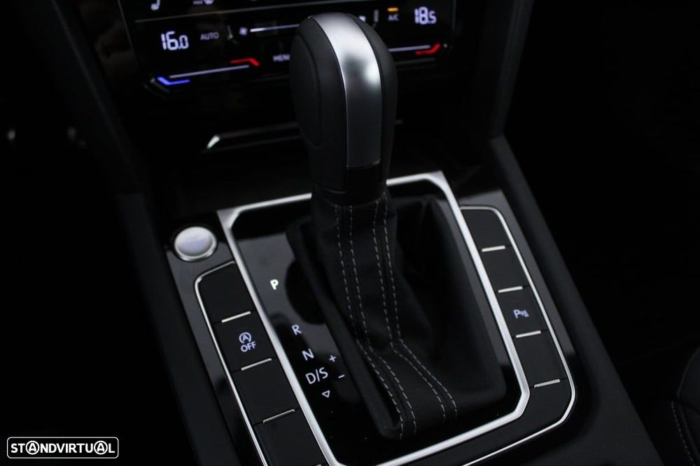 VW Arteon 2.0 TDI R-Line DSG - 34