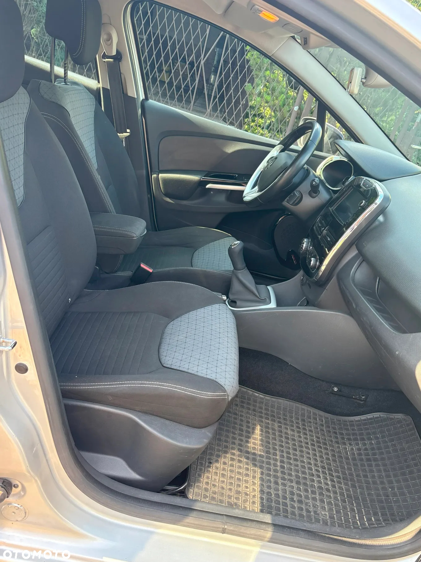 Renault Clio 1.5 dCi Energy Eco Expression - 9