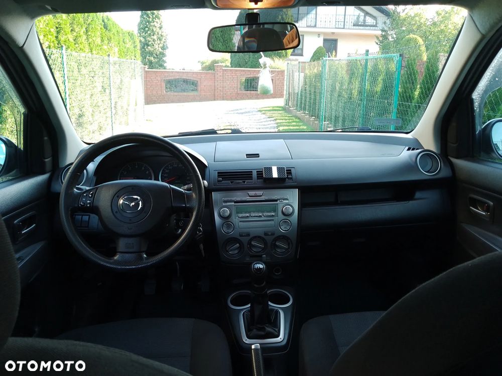 Mazda 2 - 11