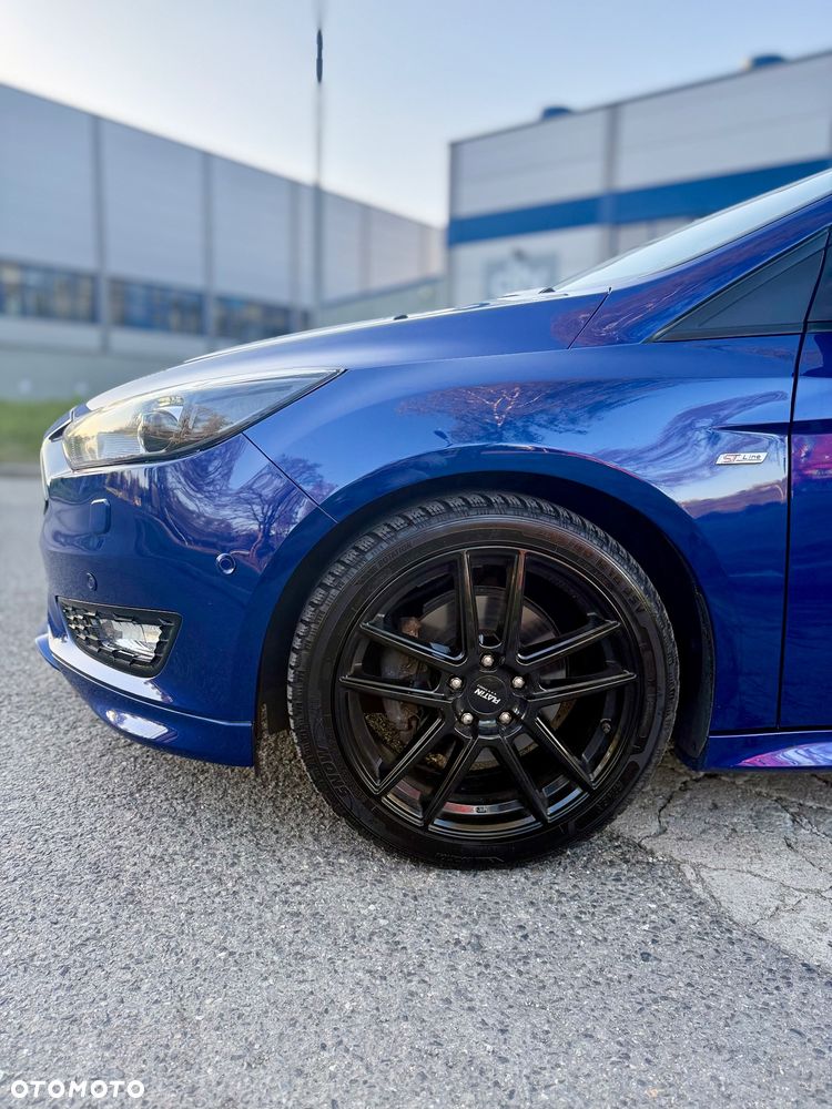 Ford Focus 1.5 EcoBoost STart-Stopp-System ST-LINE - 16