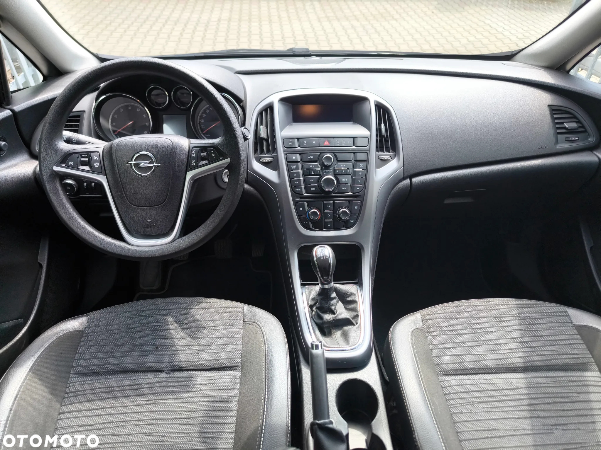 Opel Astra IV 1.4 T Business EU6 - 7