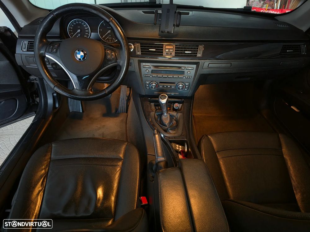 BMW 320 d Coupe - 7
