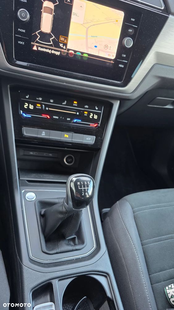 Volkswagen Touran 1.5 TSI EVO Comfortline Plus - 4