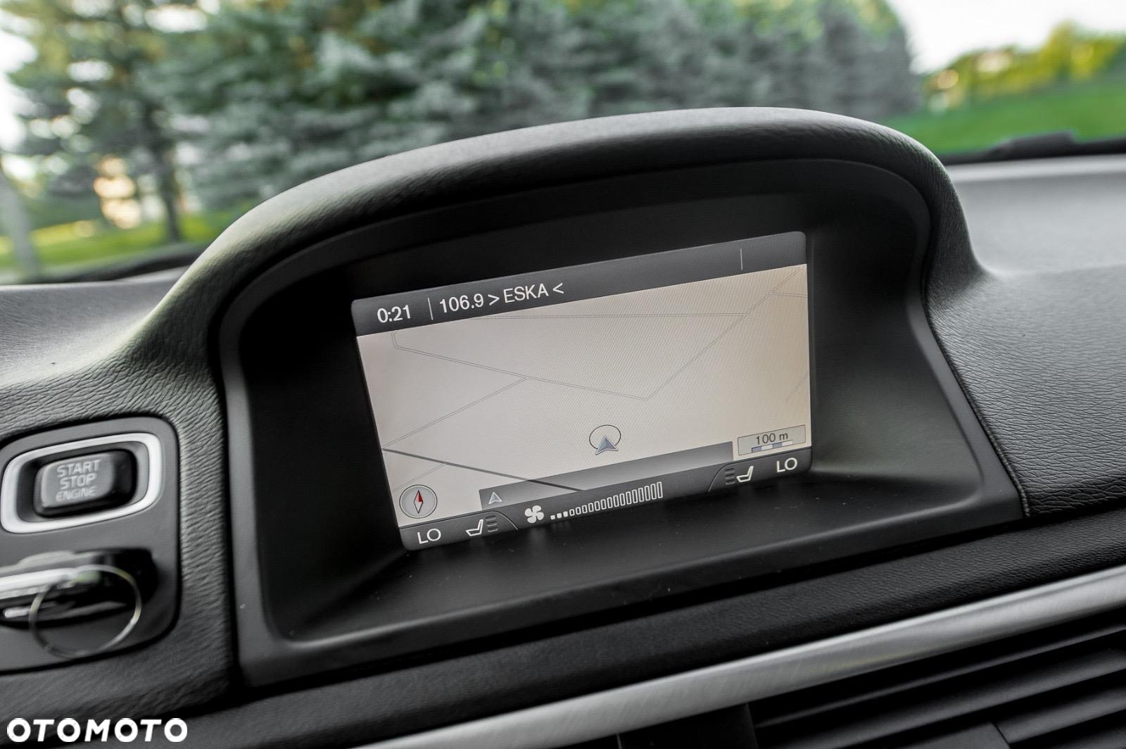 Volvo V70 T6 AWD Geartronic Momentum - 25