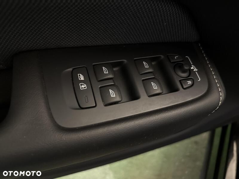 Volvo XC 60 - 12