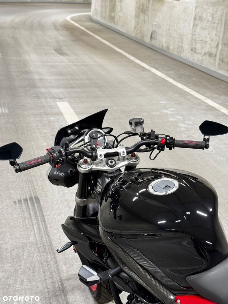 Triumph Street Triple - 20