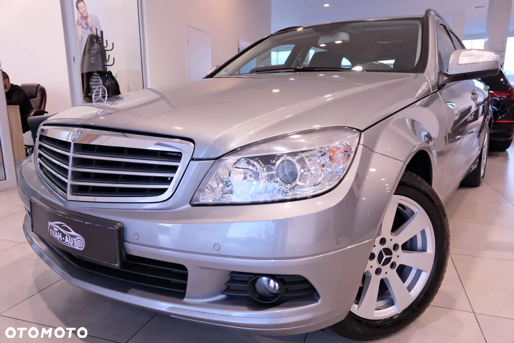 Mercedes-Benz Klasa C 180 T Kompressor Automatik - 21