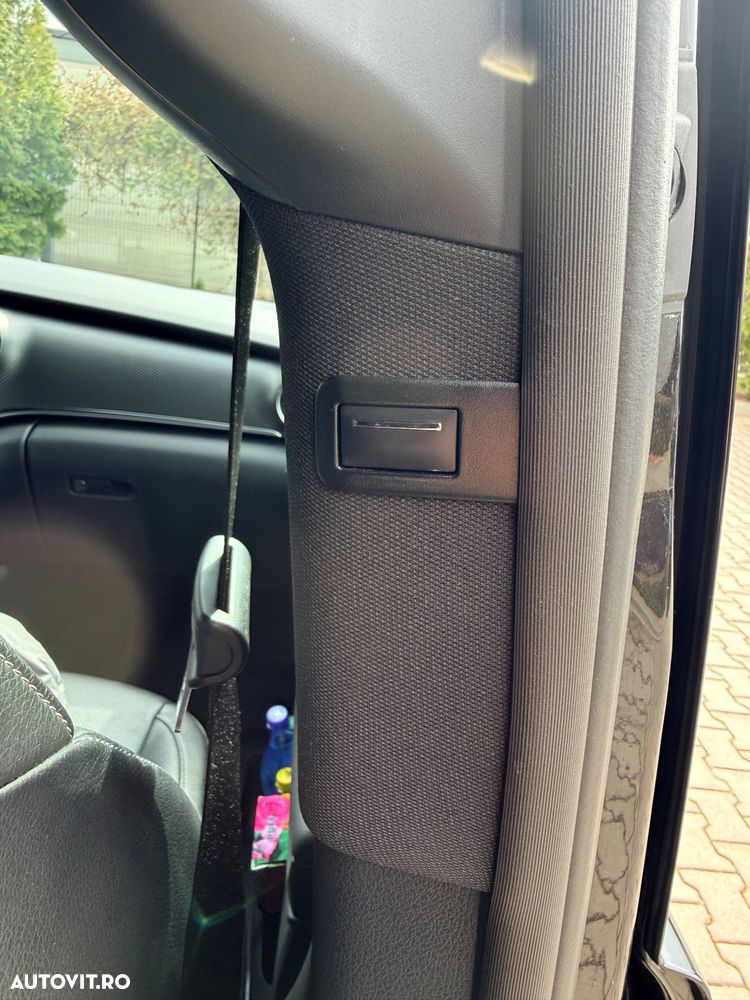 Mercedes-Benz V 300 d Extralang 4Matic 9G-TRONIC Exclusive - 10