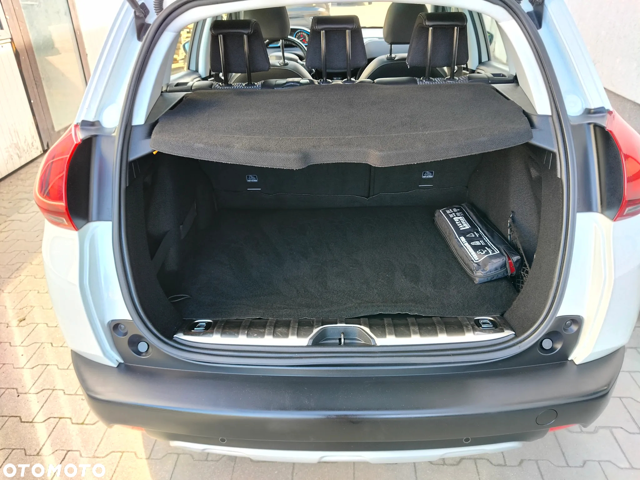 Peugeot 2008 PureTech 110 Stop&Start Allure - 20