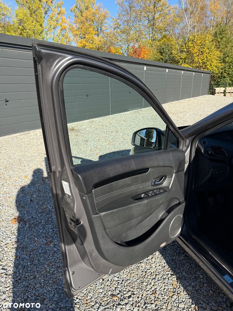 Renault Scenic - 12