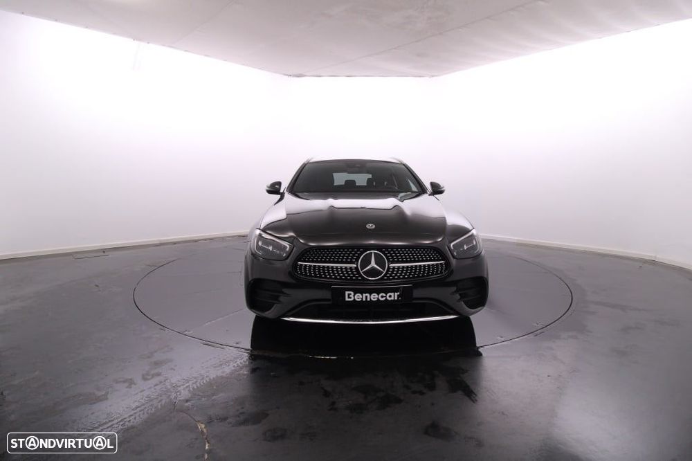 Mercedes-Benz E 300 de AMG Line - 13