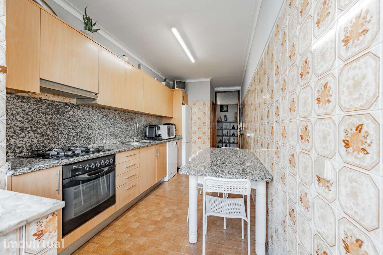 T3 com 2 casas de banho e garagem em Braga - Grande imagem: 2/13