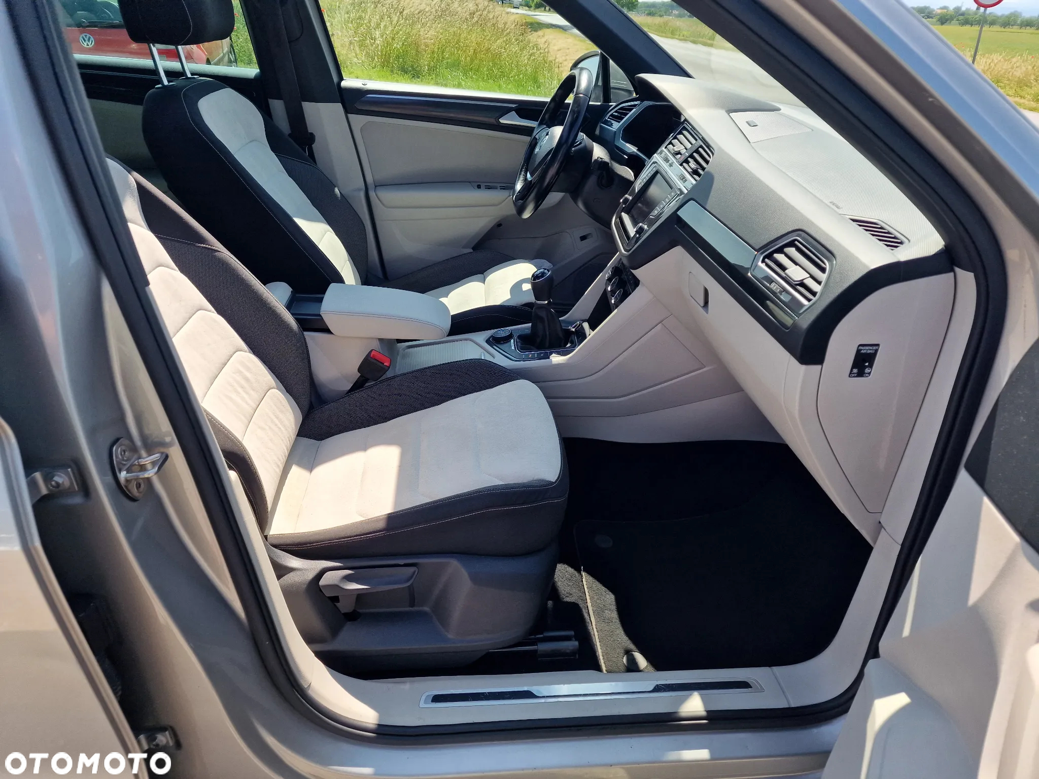 Volkswagen Tiguan 2.0 TDI SCR BlueMotion Technology Exclusive - 37