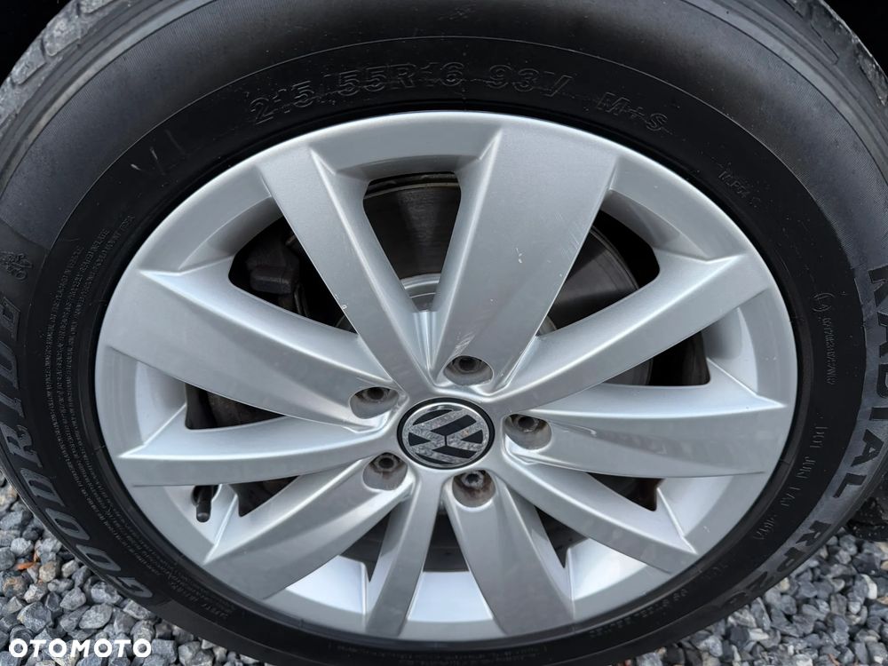 Volkswagen Passat 2.0 TDI Highline - 24
