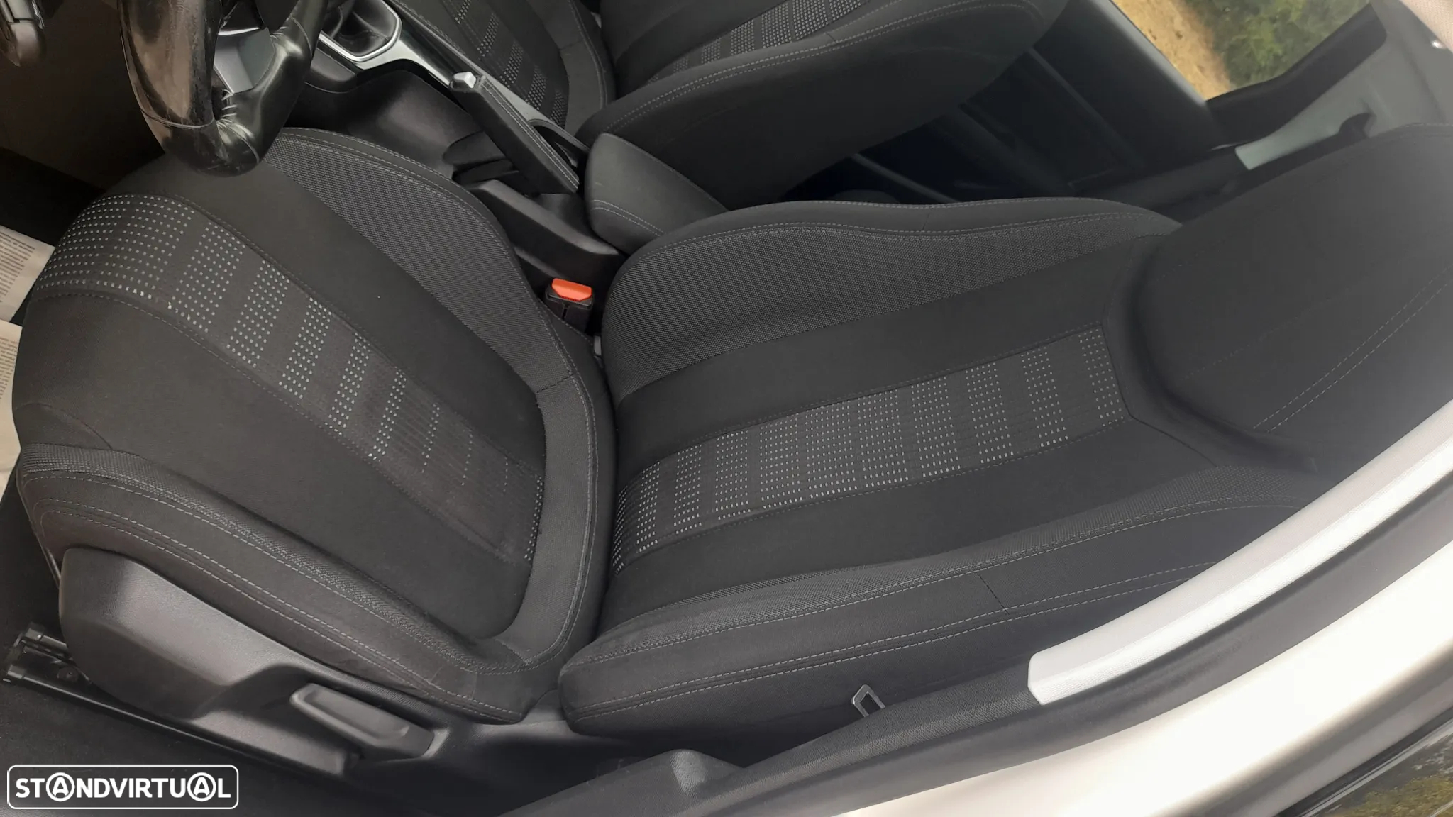 Peugeot 308 SW BlueHDi 120 Stop & Start Style - 19