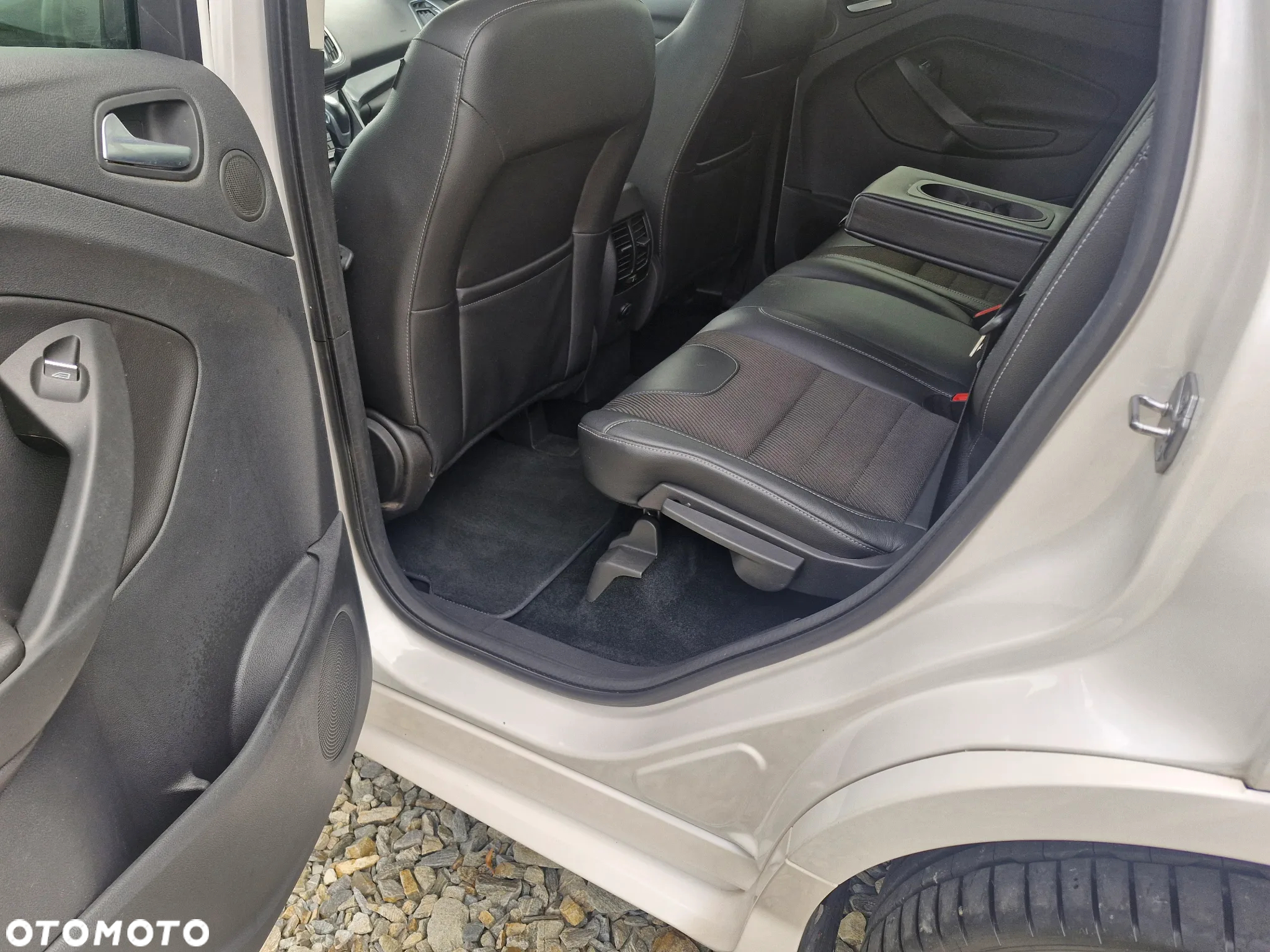 Ford Kuga 2.0 TDCi 4WD Titanium - 32