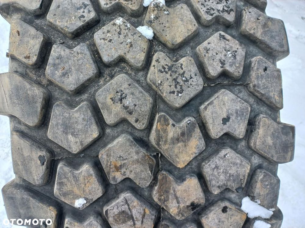 Opony rolnicze pojedyncze TRELLEBORG 14,9 R28 380/85R28 ALIANCE 650/55 R26,5 ,AGRITERRA 02 MITAS 600/55 R26,5,KARGO-RADIALBANDENMARKT 445/45 R19,5 - 8