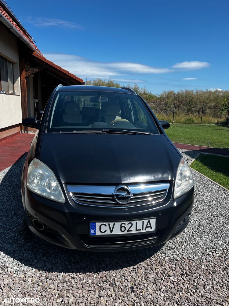 Opel Zafira - 1