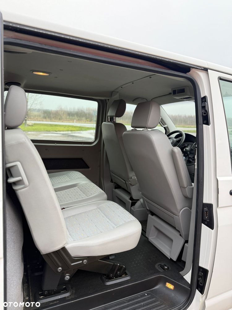 Volkswagen Transporter - 8