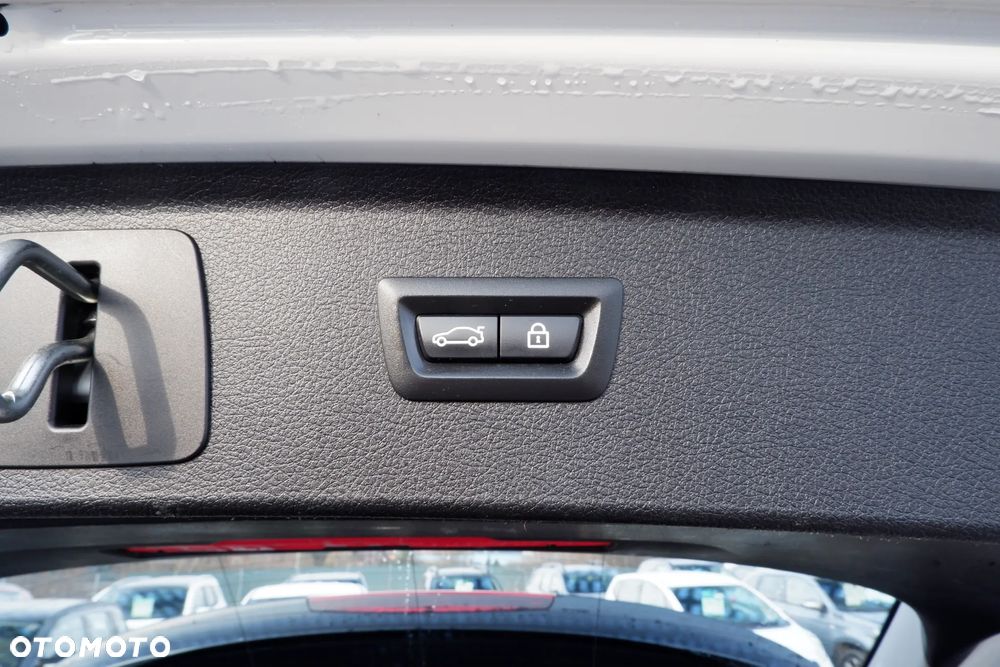 BMW Seria 2 216d Advantage - 12