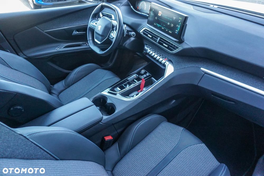 Peugeot 3008 1.6 PureTech Hybrid PHEV Allure Pack S&S EAT8 - 34