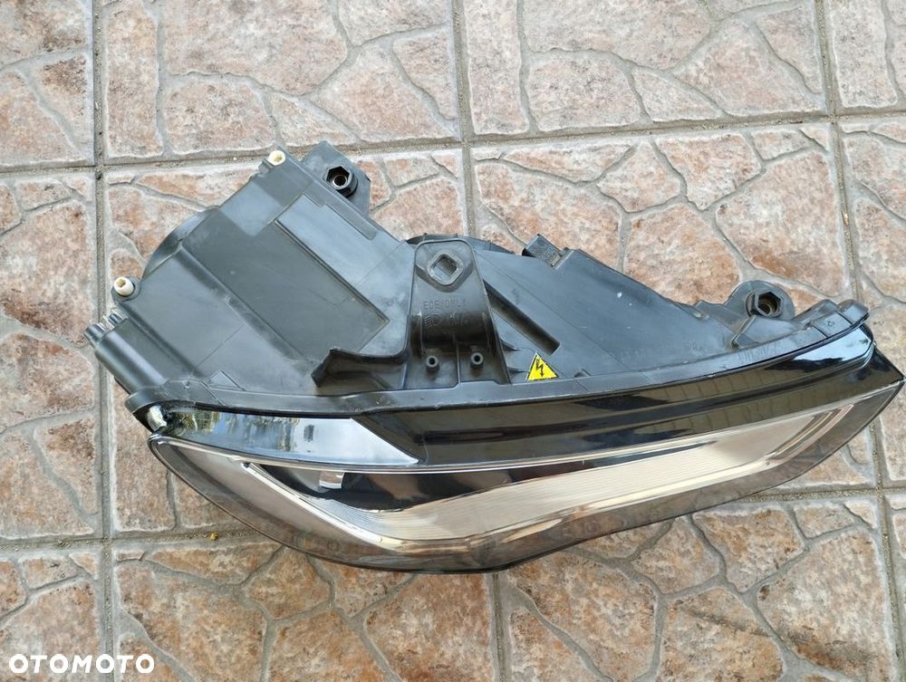Lampa prawa XENON Audi A3 8V 2013-2016 8V0941006 - 3
