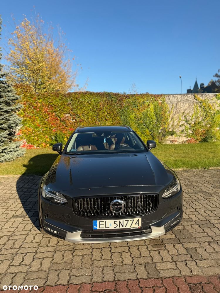 Volvo V90 Cross Country