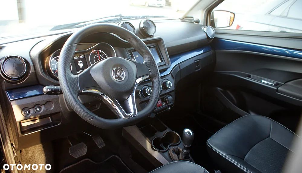 Aixam Crossline - 10