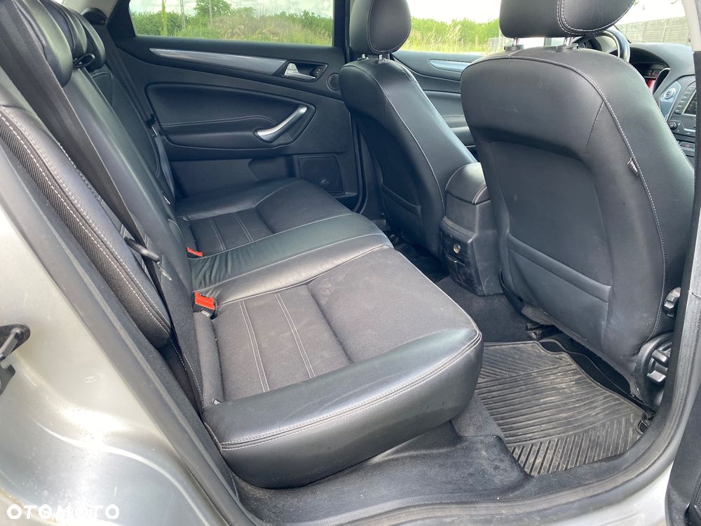 Ford Mondeo 1.6 Eco Boost Trend - 18