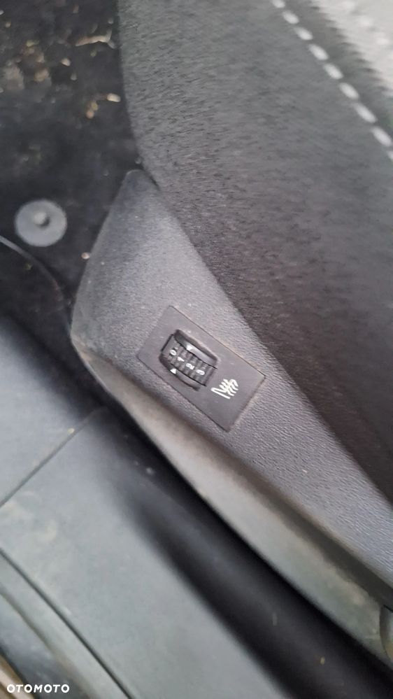 Peugeot 208 e-HDi 68 EGS5 Stop&Start Active - 11