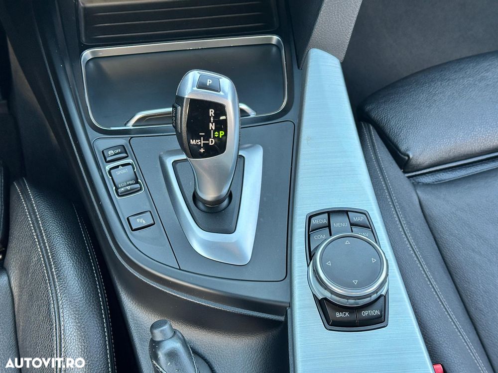 BMW Seria 3 318d Aut. M Sport - 7