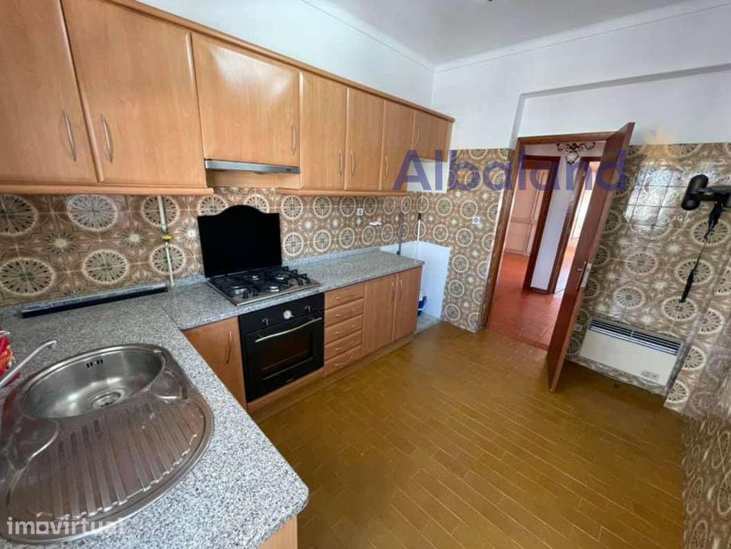 Apartamento T3 – Centro da cidade de Barcelos - Grande imagem: 2/12