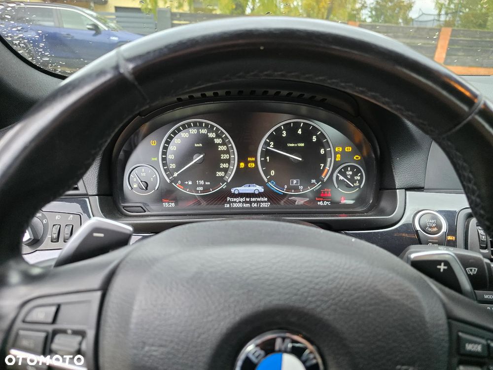 BMW Seria 5 520i - 28